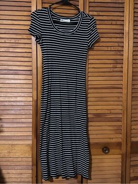 No Boundaries Black and White Striped Short Sleeve Midi Dress